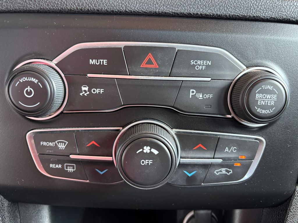 2023 Dodge Charger SXT photo 26