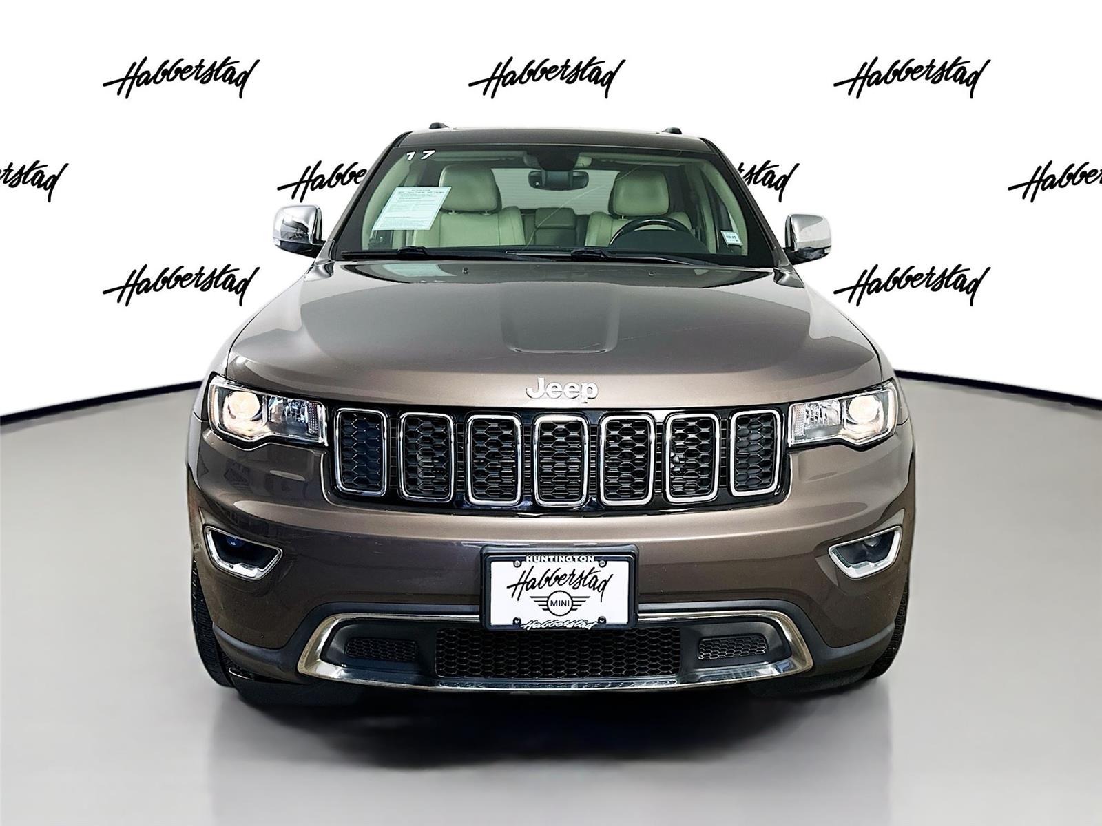 Used 2017 Jeep Grand Cherokee Limited with VIN 1C4RJFBG8HC963823 for sale in Huntington Station, NY