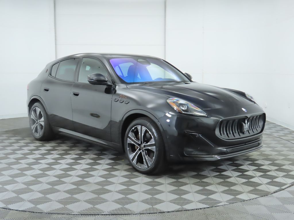 2025 Maserati Grecale photo 3