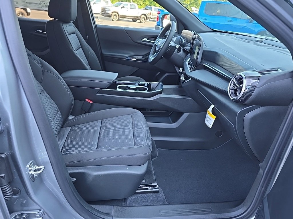 2026 Chevrolet Equinox LT photo 28