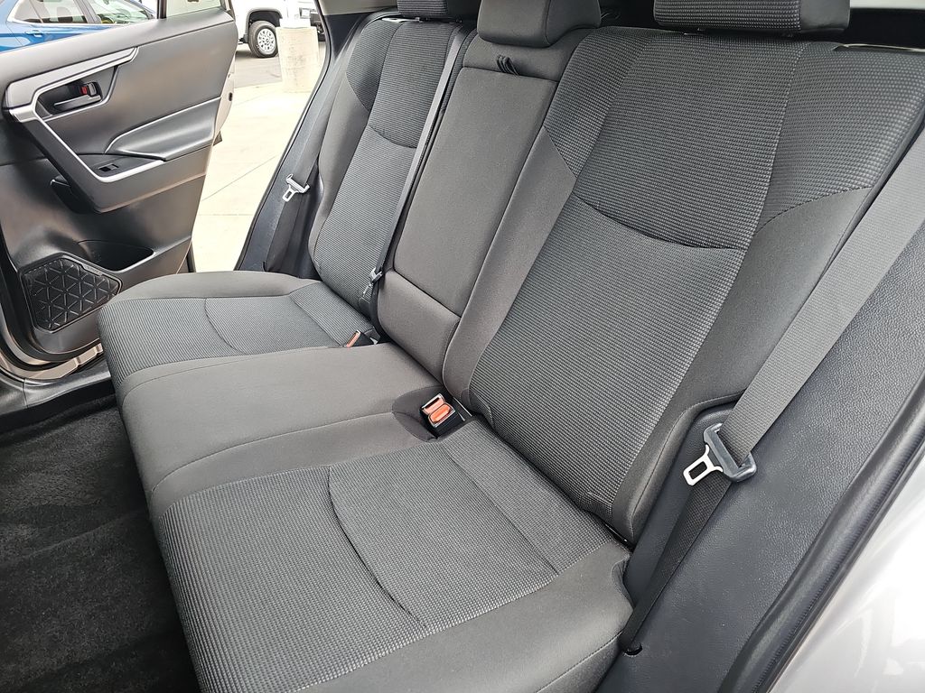 2024 Toyota RAV4 LE photo 10