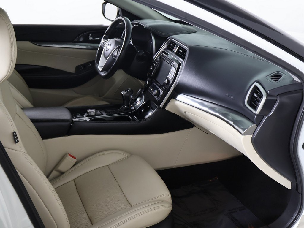 2019 Nissan Maxima SL photo 27