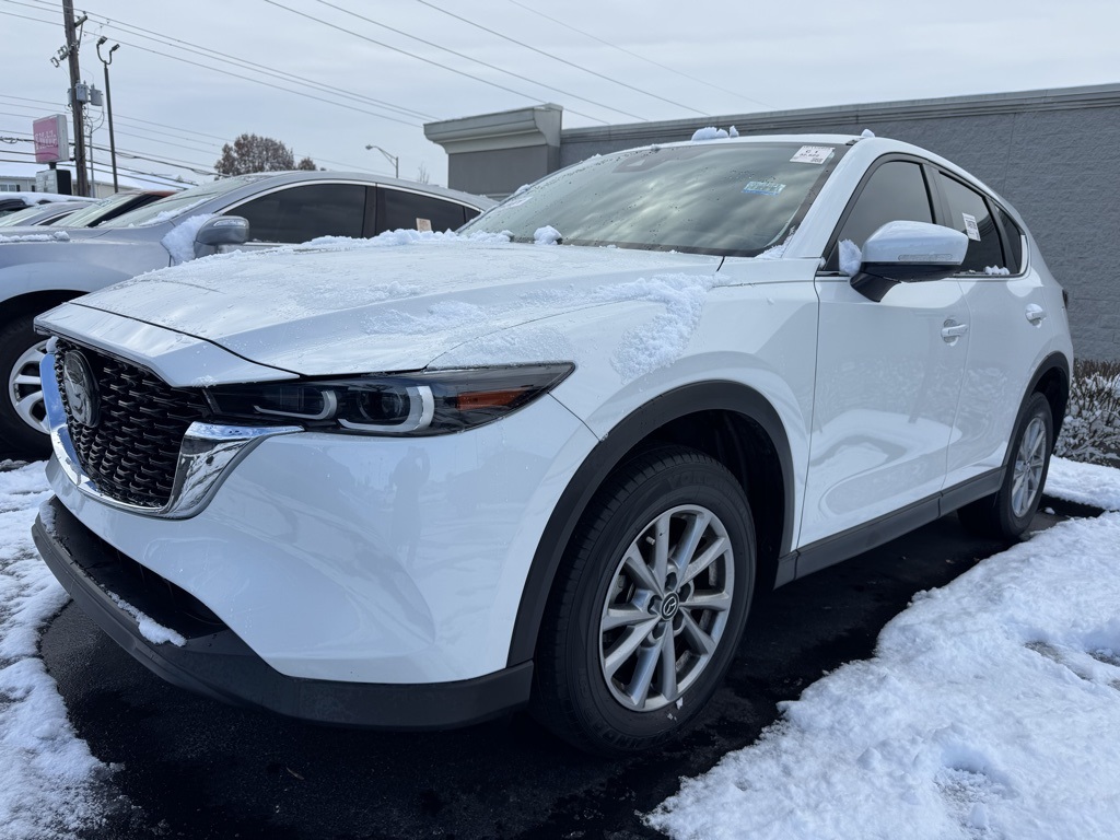 2023 Mazda CX-5 S Preferred package's photo