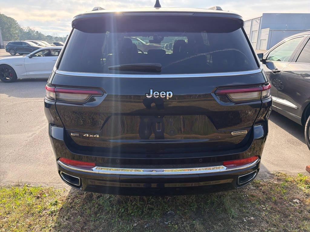 2021 Jeep Grand Cherokee Overland photo 3