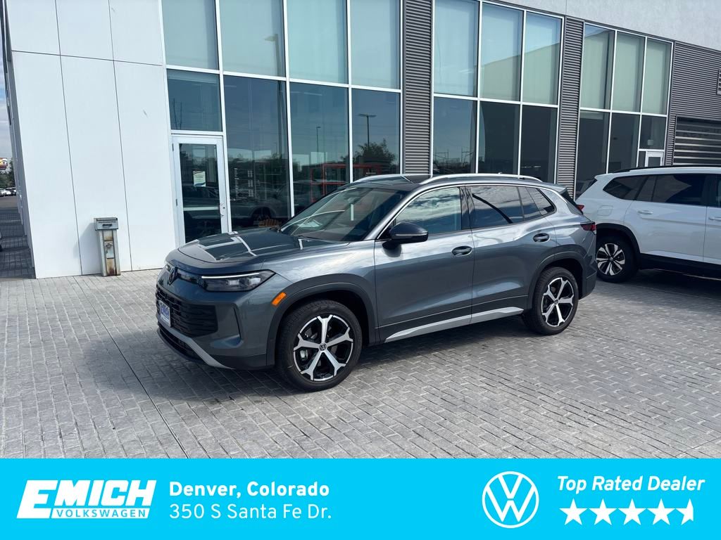 2025 Volkswagen Tiguan SE's photo