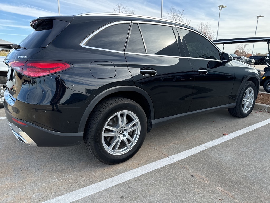 2023 Mercedes Benz GLC 300 4MATIC photo 3