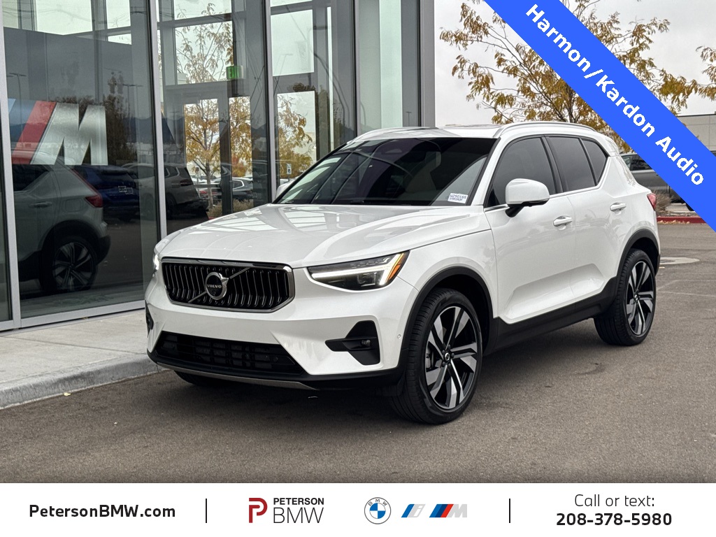 2024 Volvo XC40 Ultimate's photo