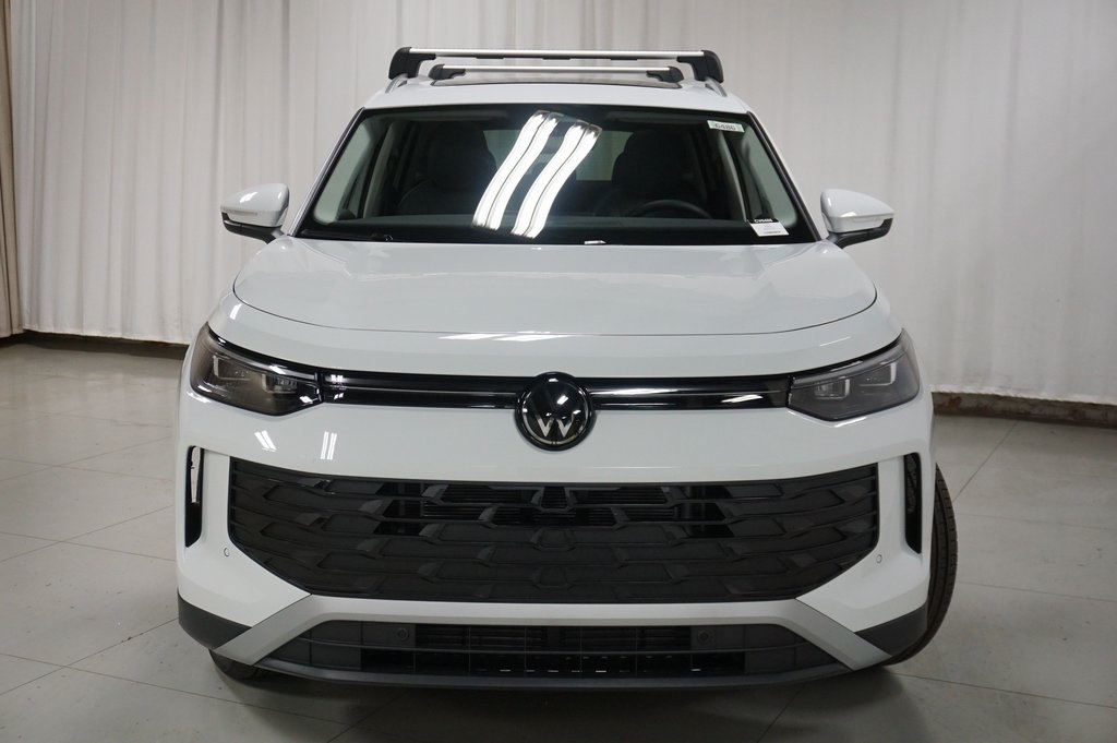 2025 Volkswagen Tiguan SE photo 4