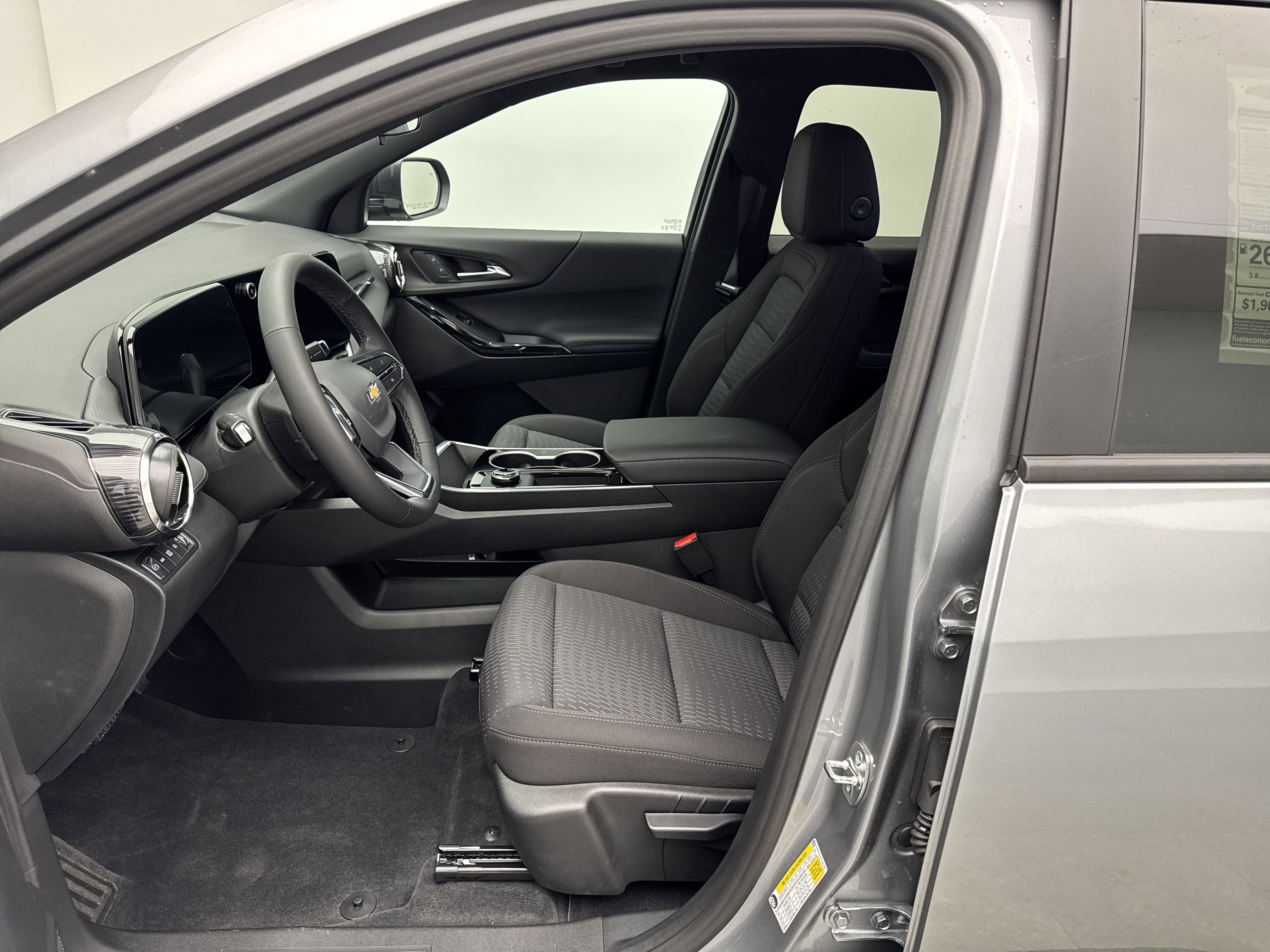 2026 Chevrolet Equinox LT photo 21