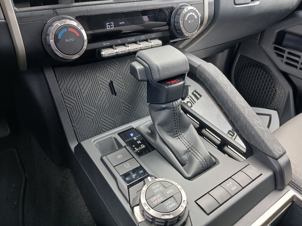 2025 Toyota Tacoma SR5 photo 20