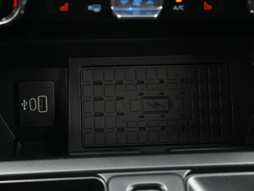 2025 Ford F-150 XLT photo 15