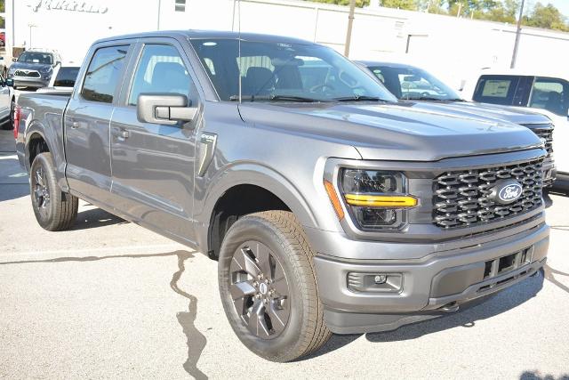 2025 Ford F-150 STX photo 2