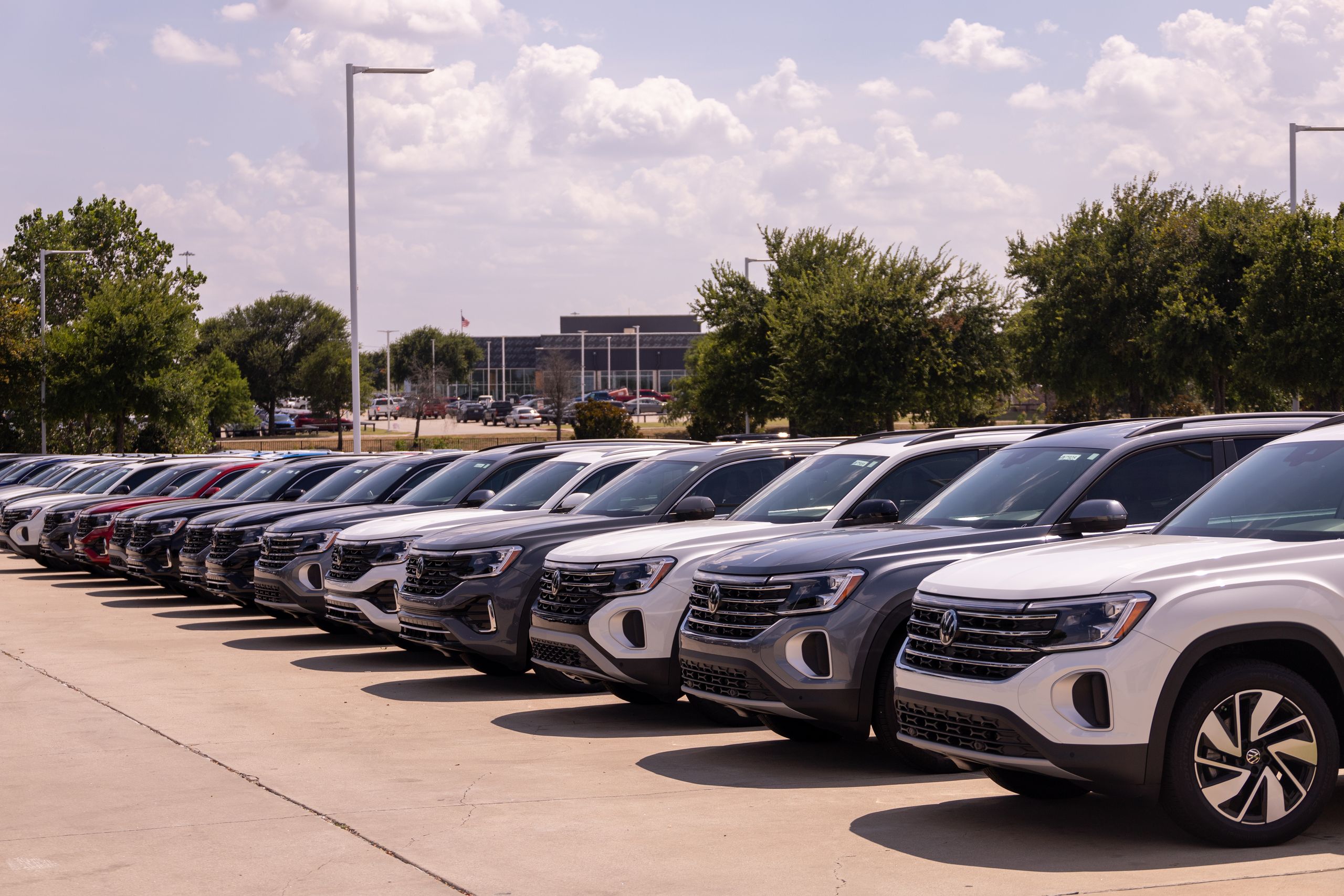 2024 Volkswagen Atlas Peak Edition SEL photo 33