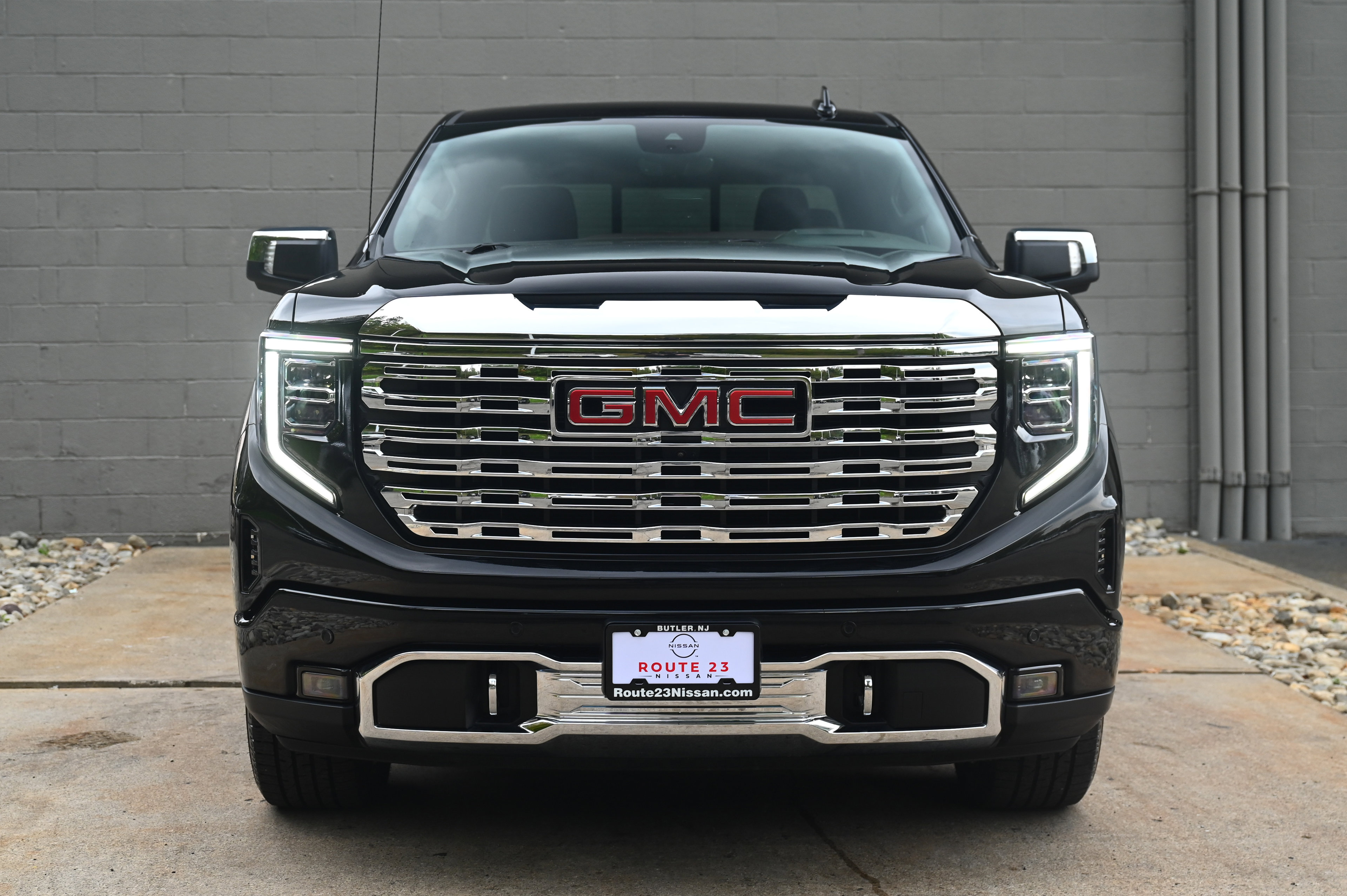 2023 Gmc Sierra 1500 Denali photo 2