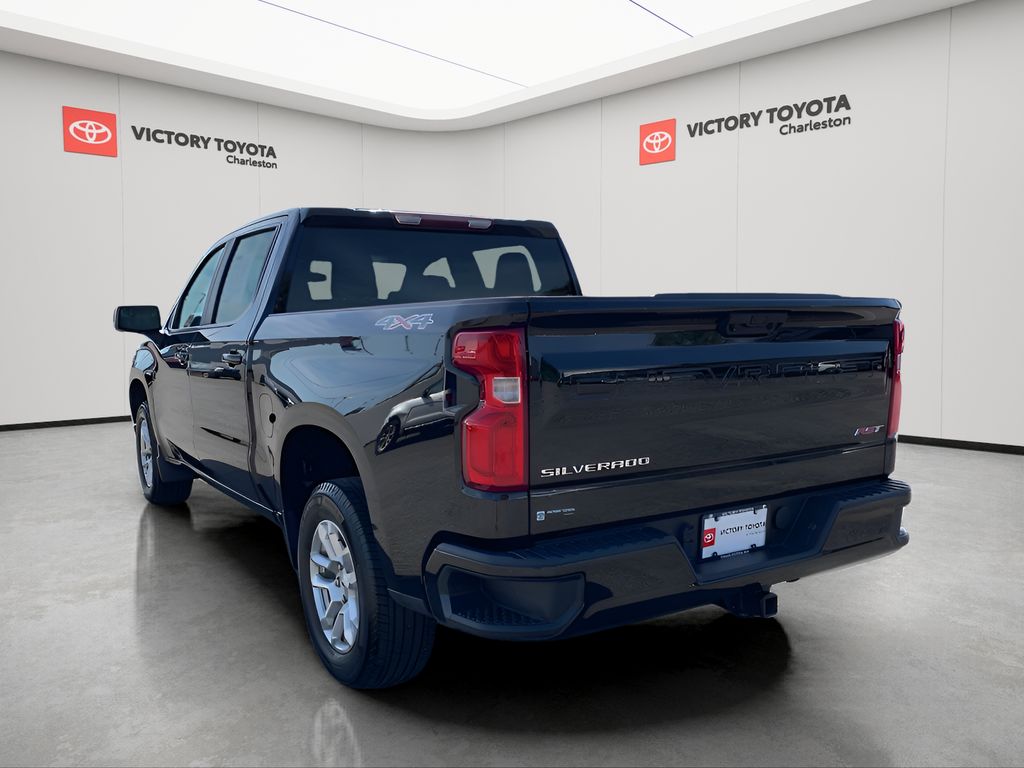 2023 Chevrolet Silverado 1500 RST photo 3