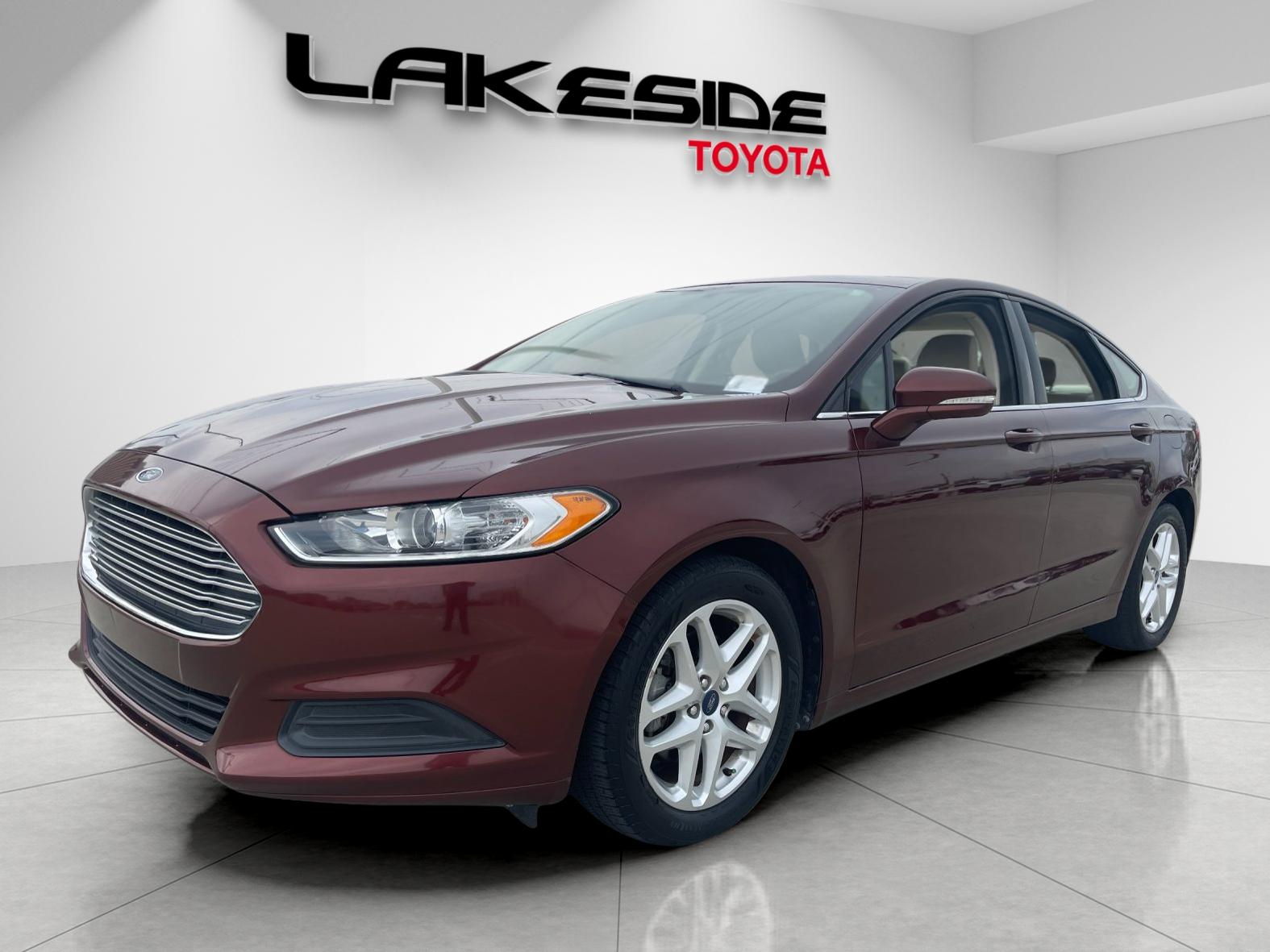 2015 Ford Fusion SE