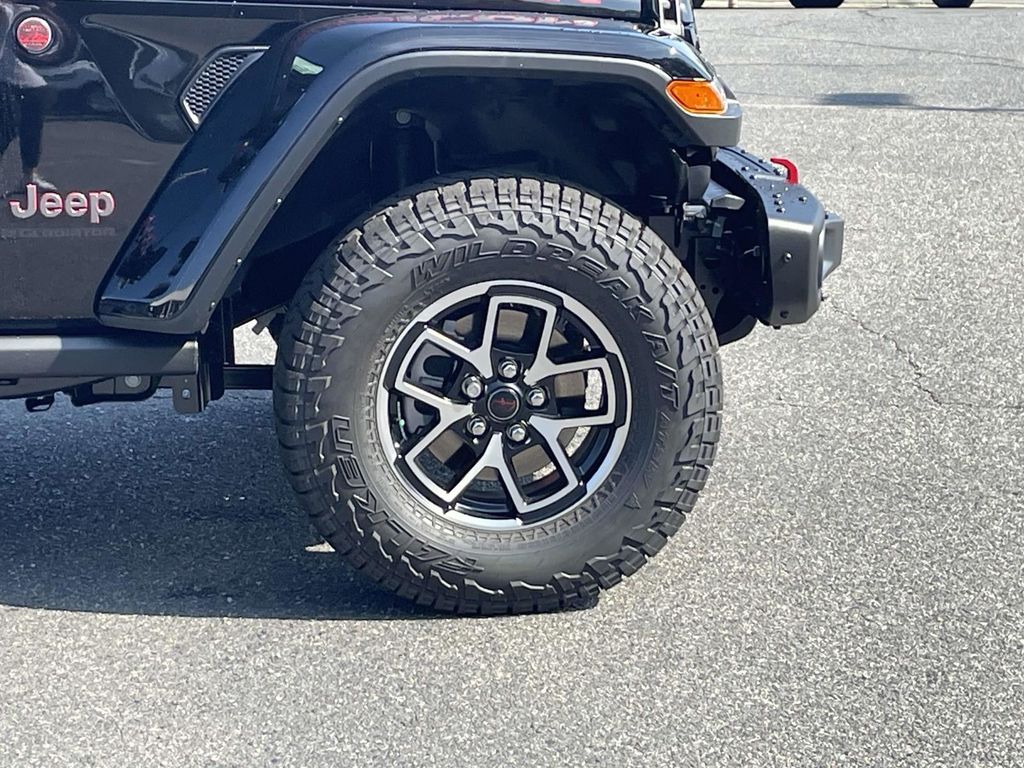 2025 Jeep Gladiator Rubicon photo 12