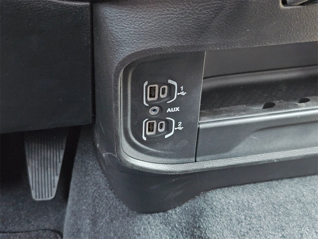 2025 Ram 2500 Tradesman photo 23