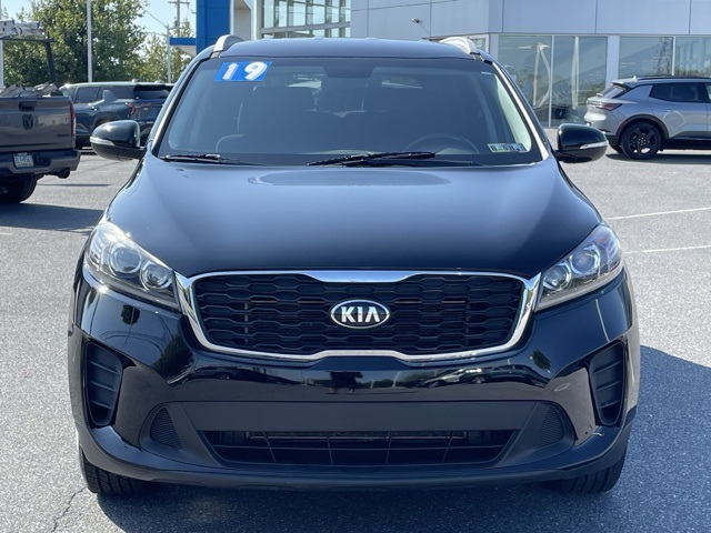 2019 Kia Sorento LX photo 2