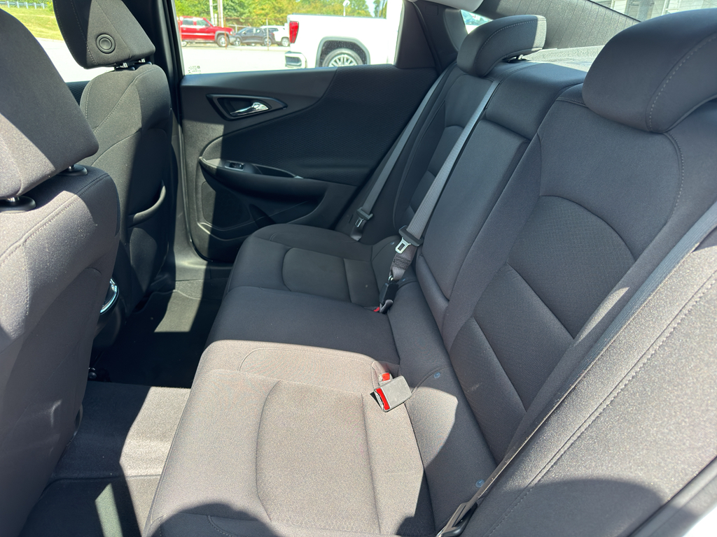 2023 Chevrolet Malibu 1LT photo 17