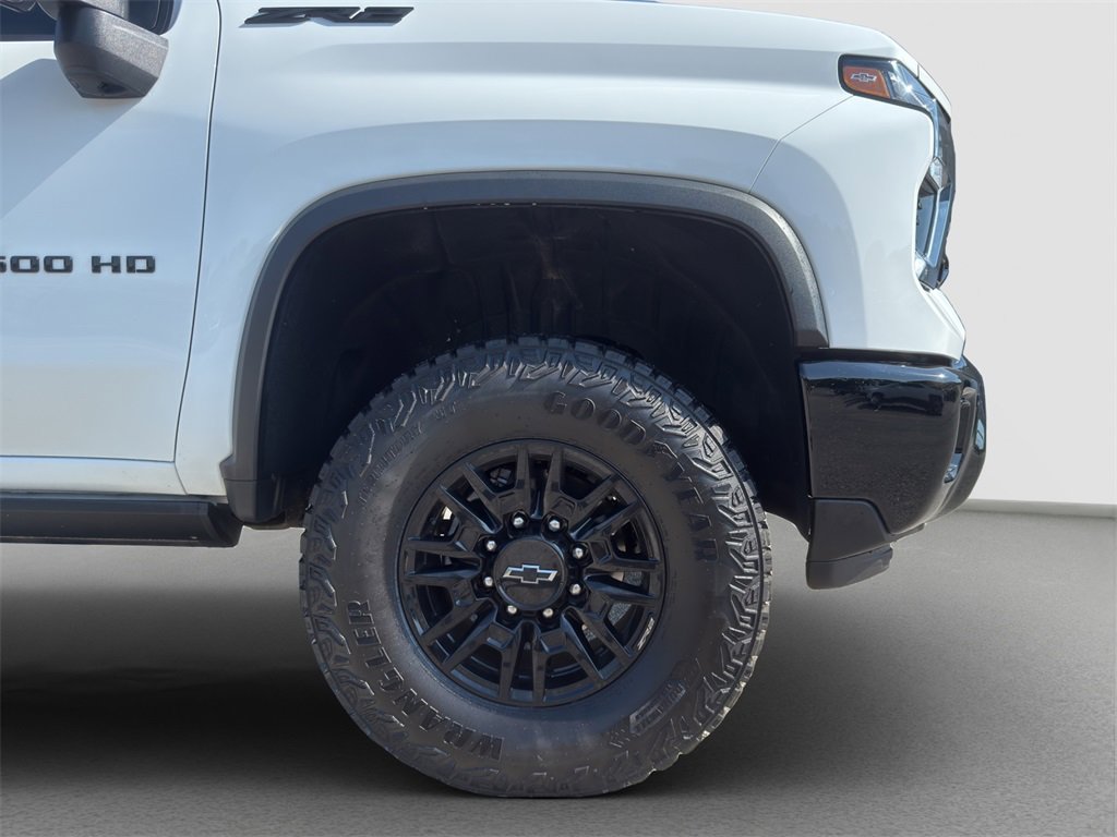 Used 2025 Chevrolet Silverado 2500HD ZR2 with VIN 1GC4KYEY7SF156982 for sale in Kansas City