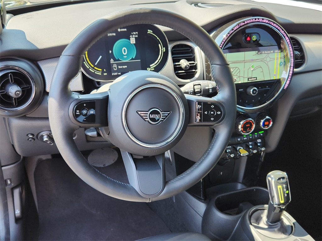 2024 Mini Cooper 2 Door Hardtop SE photo 9