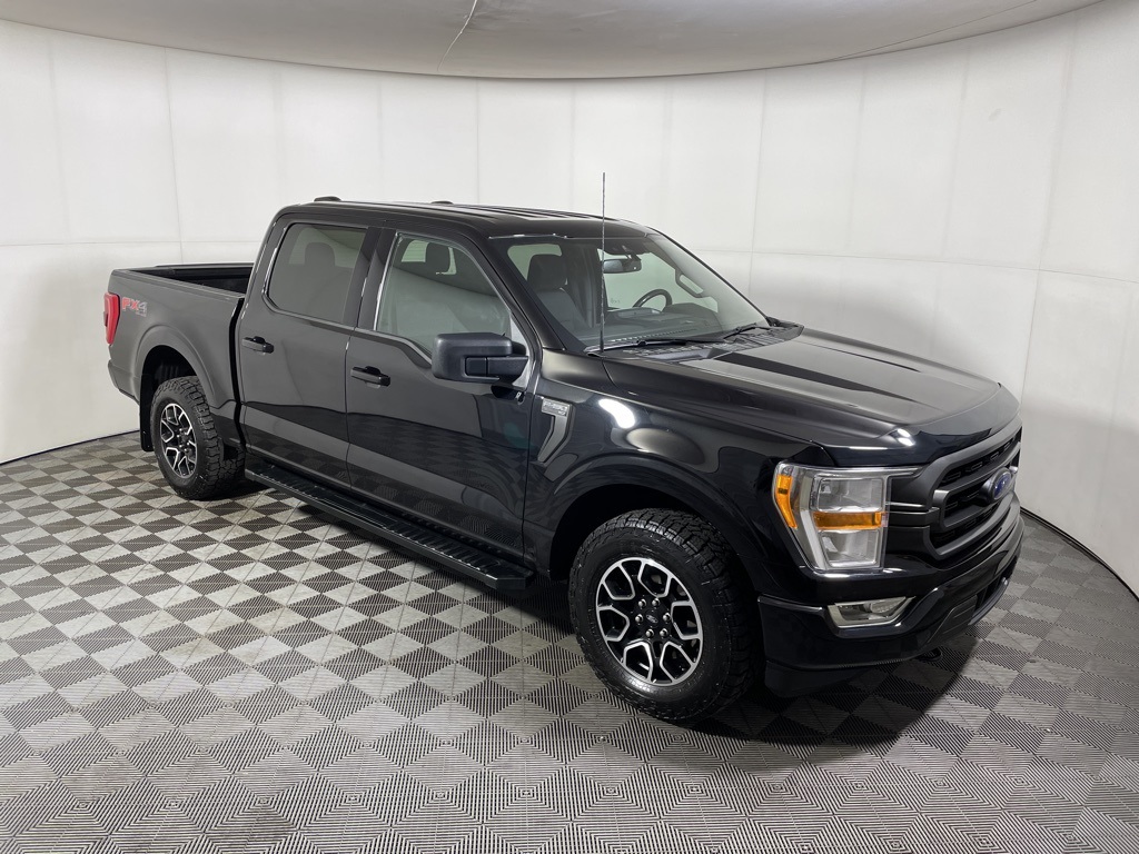 2022 Ford F-150 XLT's photo