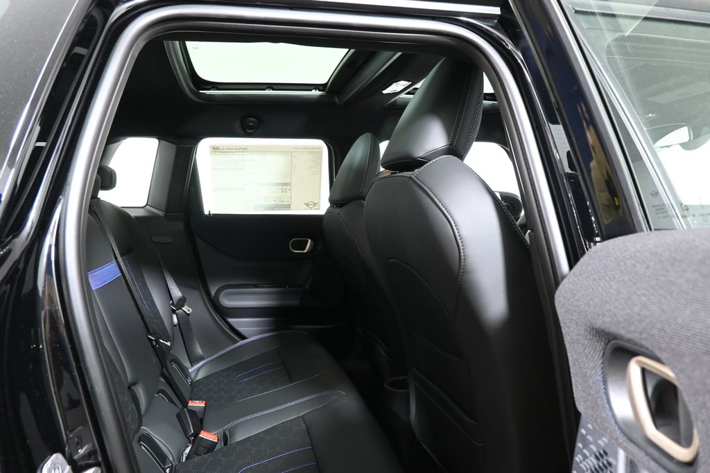 2026 Mini Cooper 4 Door Hardtop Signature photo 16