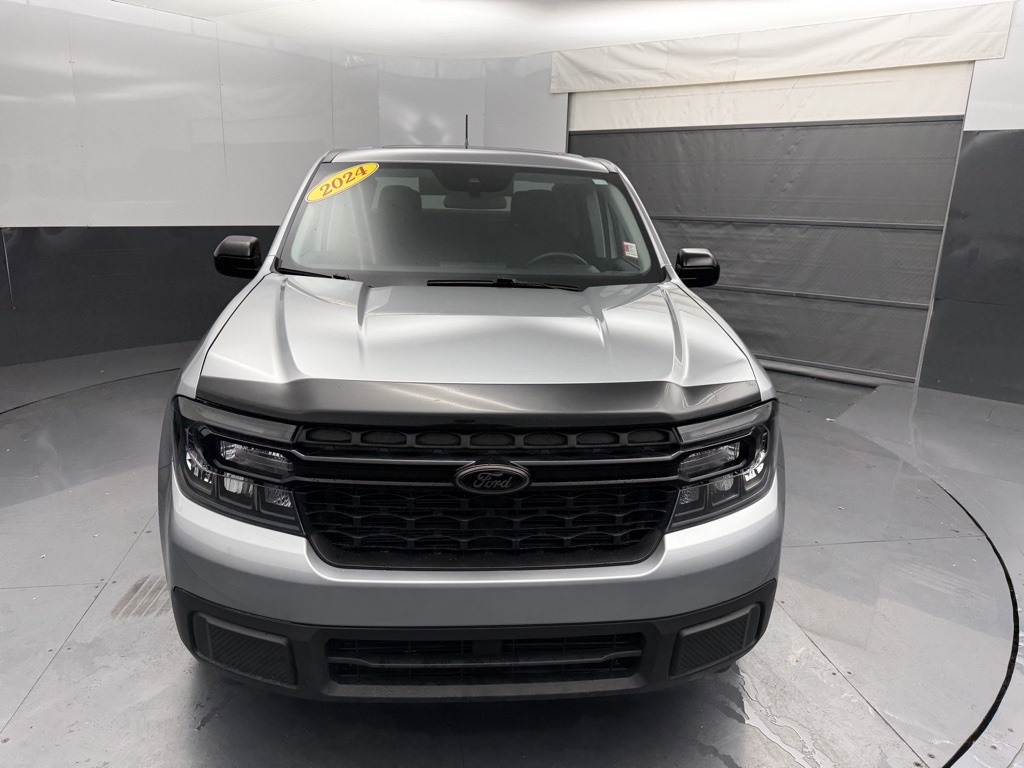 2024 Ford Maverick XLT photo 2