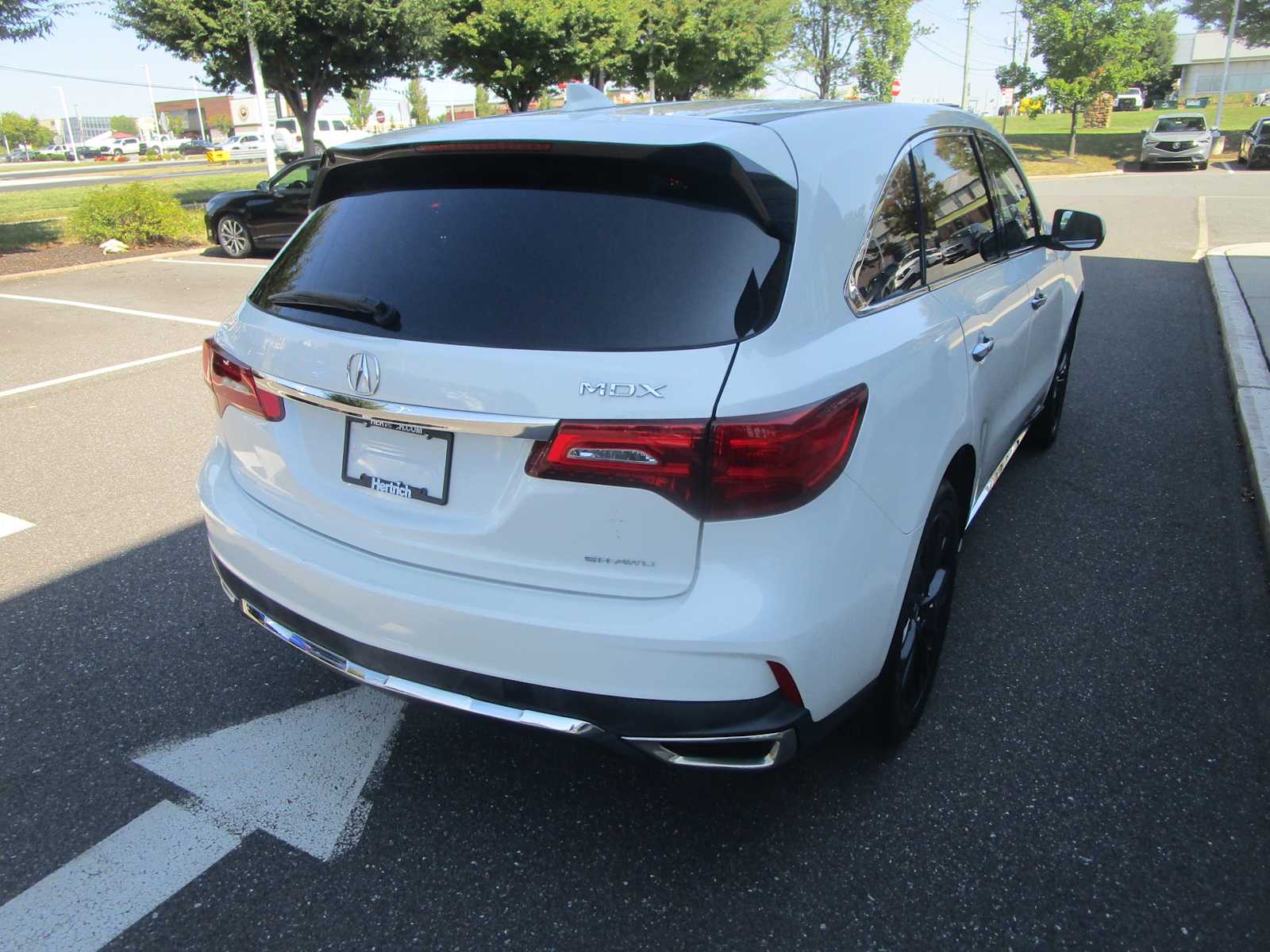 2017 Acura MDX SH-AWD Technology photo 3