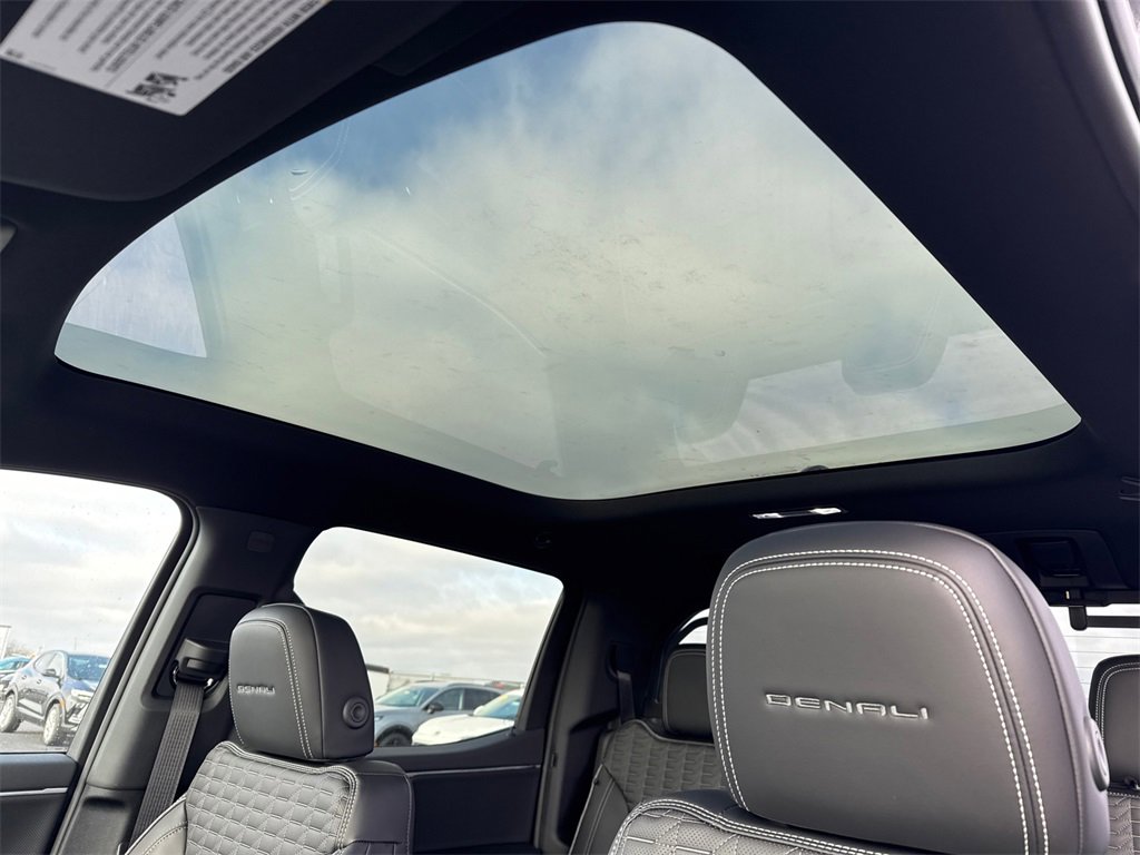 2025 Gmc Sierra EV Denali photo 26