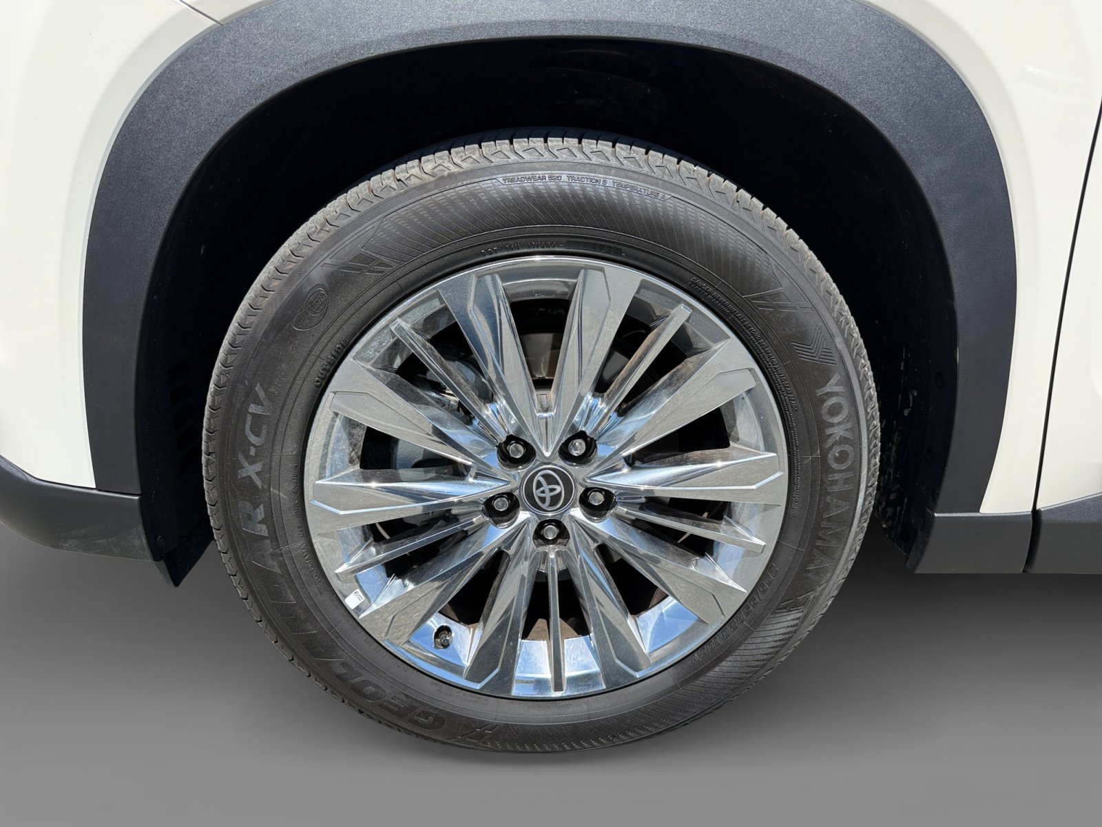 2024 Toyota Grand Highlander Platinum photo 9
