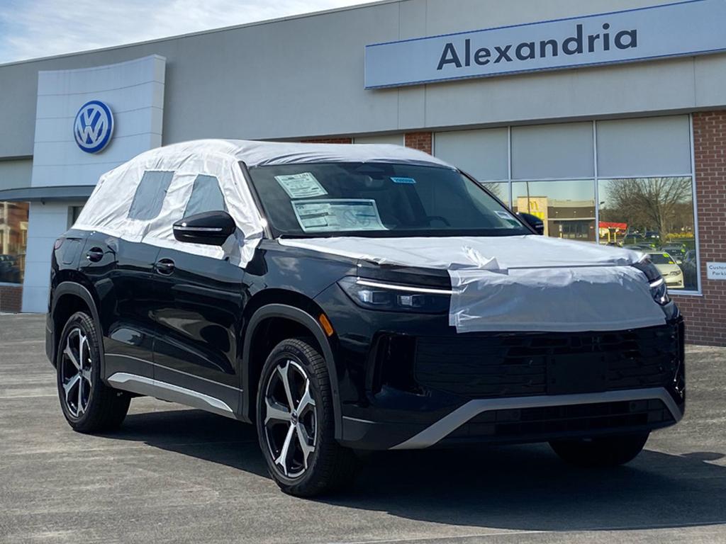 2025 Volkswagen Tiguan SE's photo