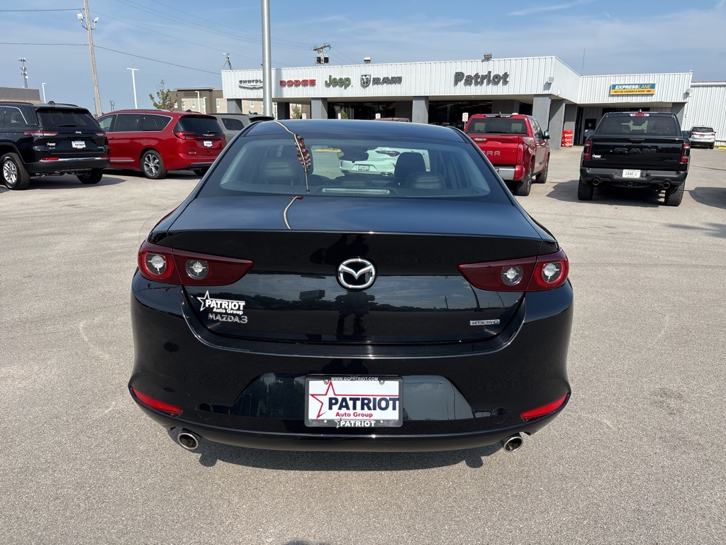 2024 Mazda Mazda3 2.5 s Preferred photo 4