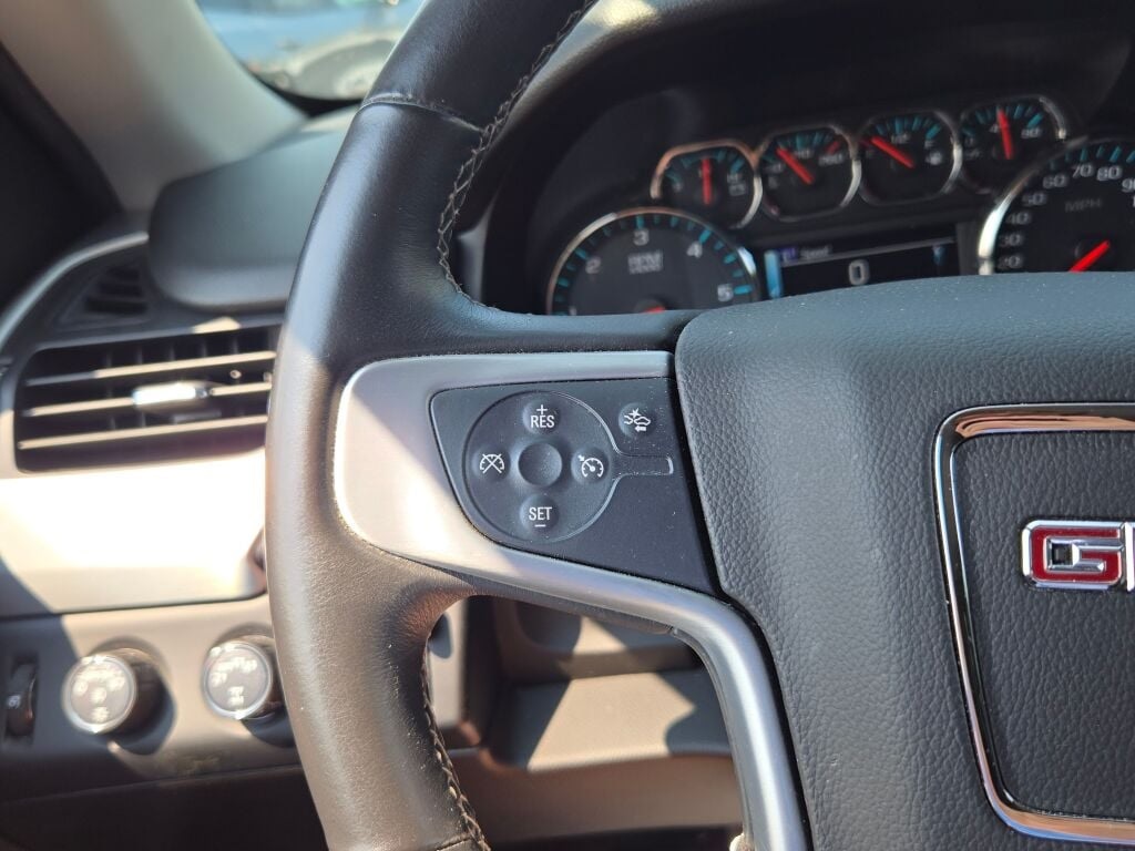 2017 Gmc Yukon XL SLE photo 20