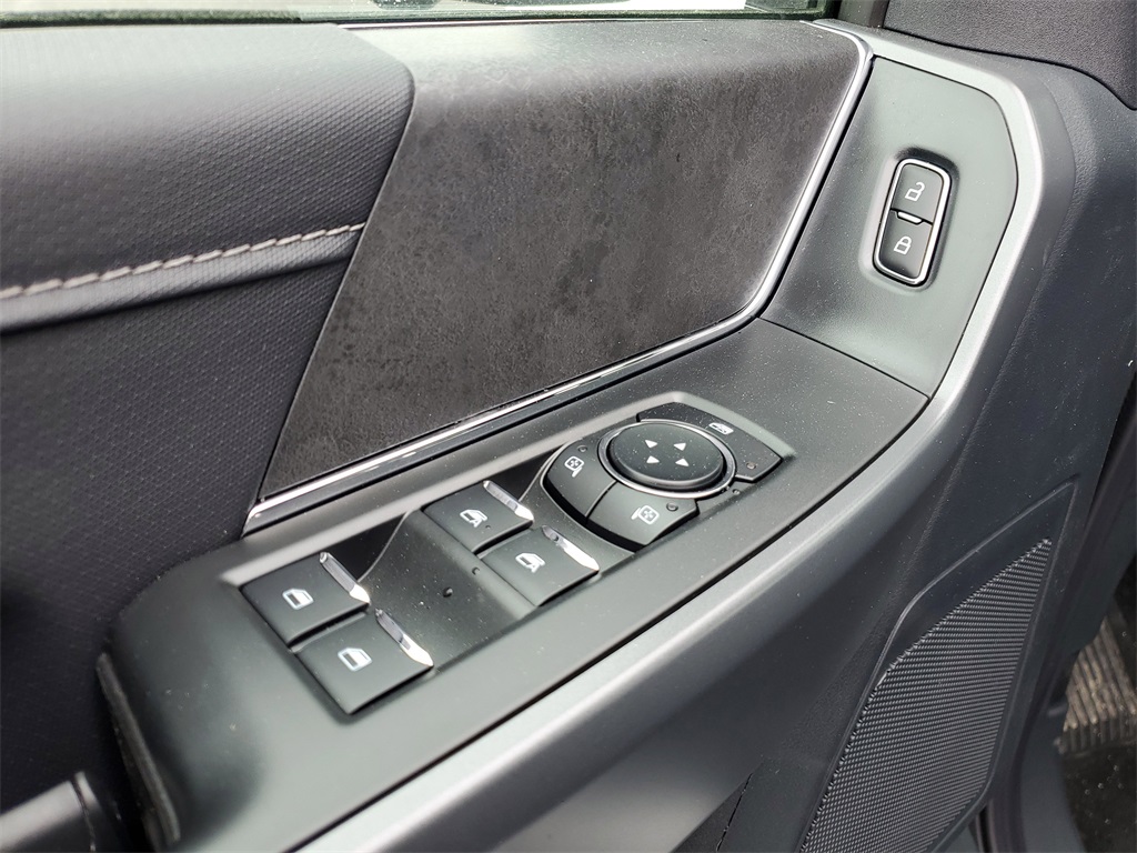 2025 Ford F-150 XLT photo 21