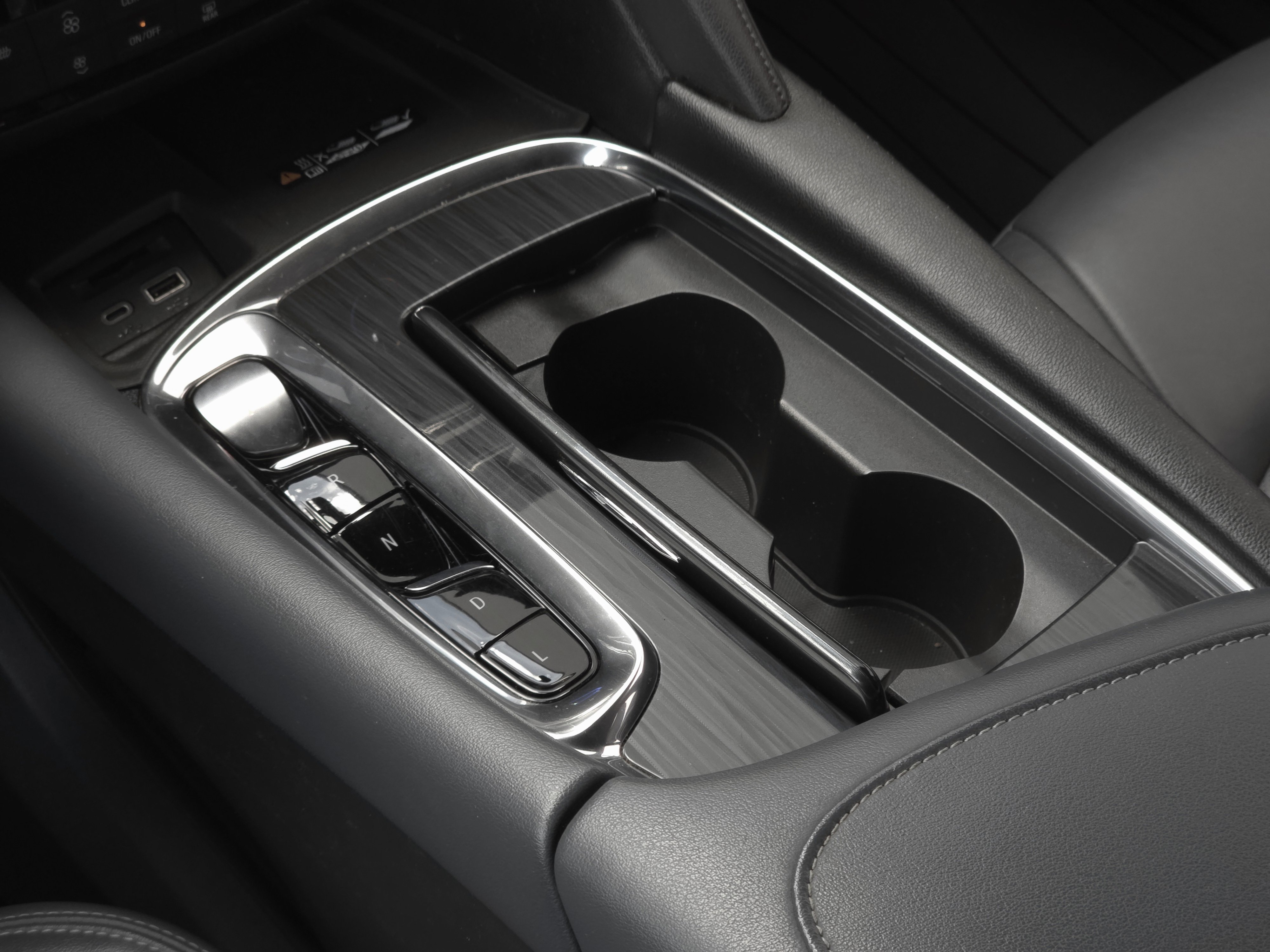 2022 Buick Enclave Essence photo 4