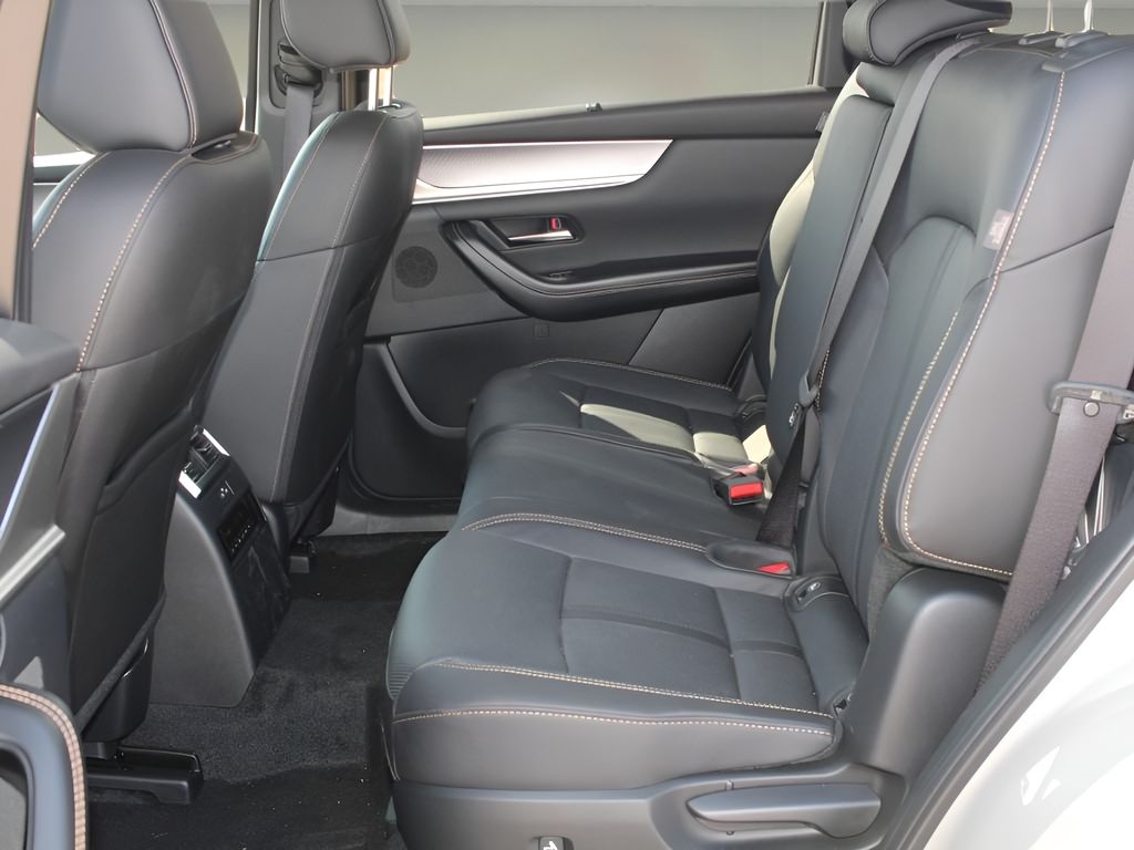 2025 Mazda CX-90 Preferred photo 10