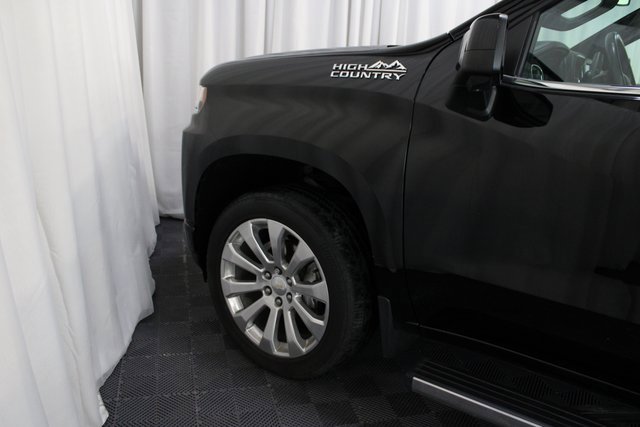 2022 Chevrolet Silverado 1500 High Country photo 7