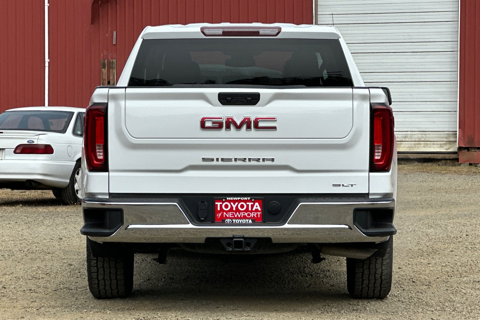 2024 Gmc Sierra 1500 SLT photo 4