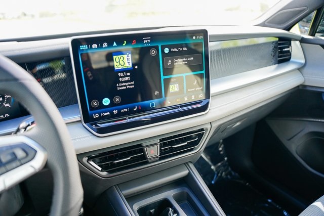 2025 Volkswagen Tiguan SE R-Line Black photo 15