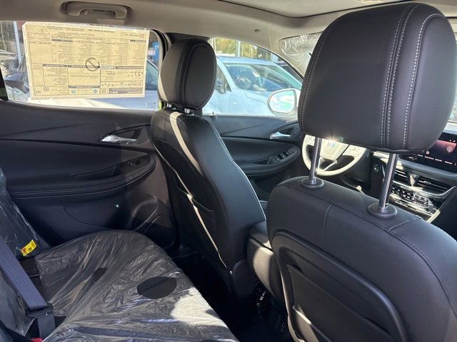 2026 Buick Encore GX Avenir photo 18