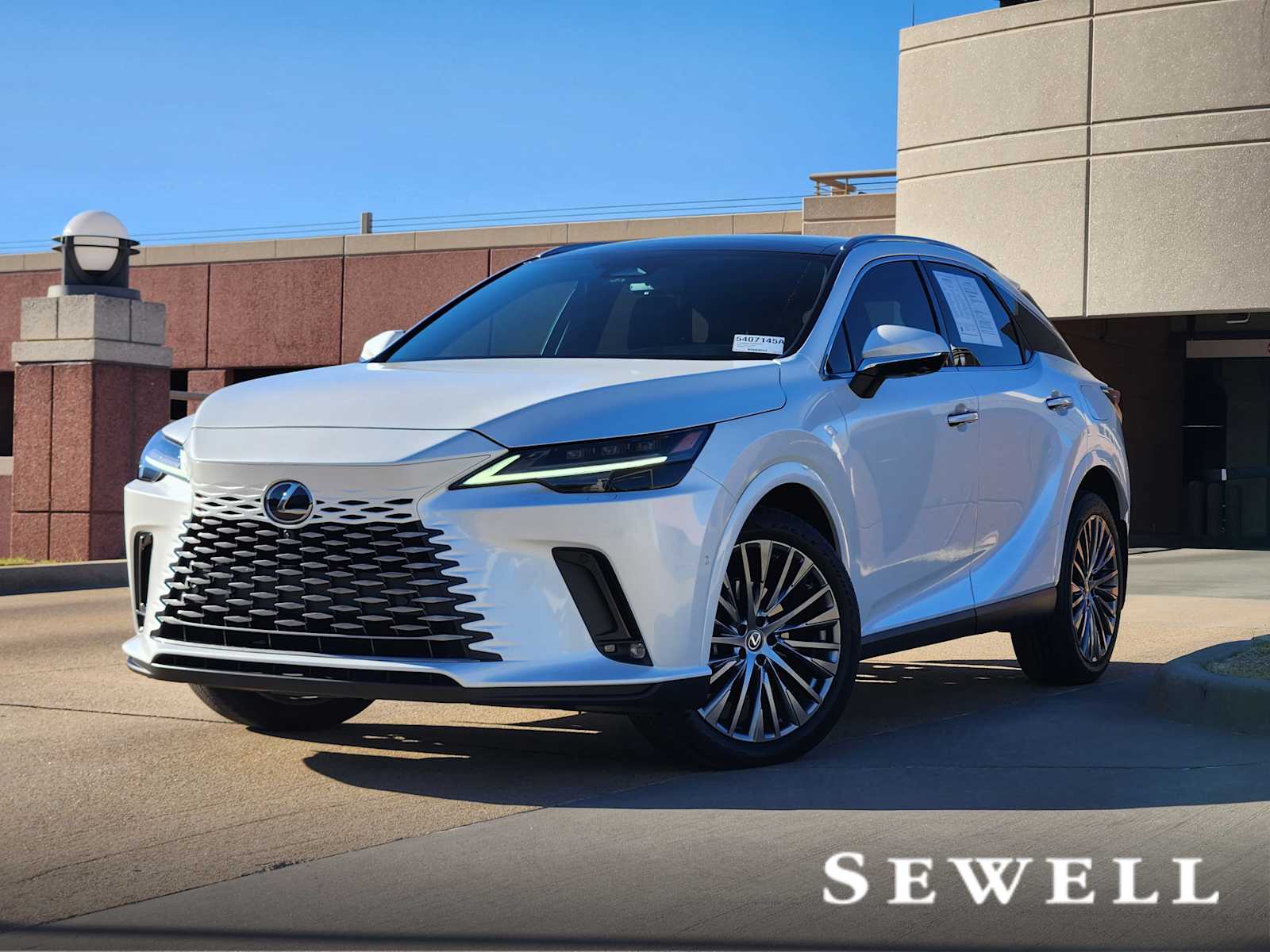 2024 Lexus RX 350's photo