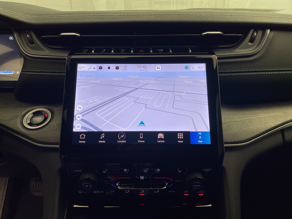 2025 Jeep Grand Cherokee Limited photo 10