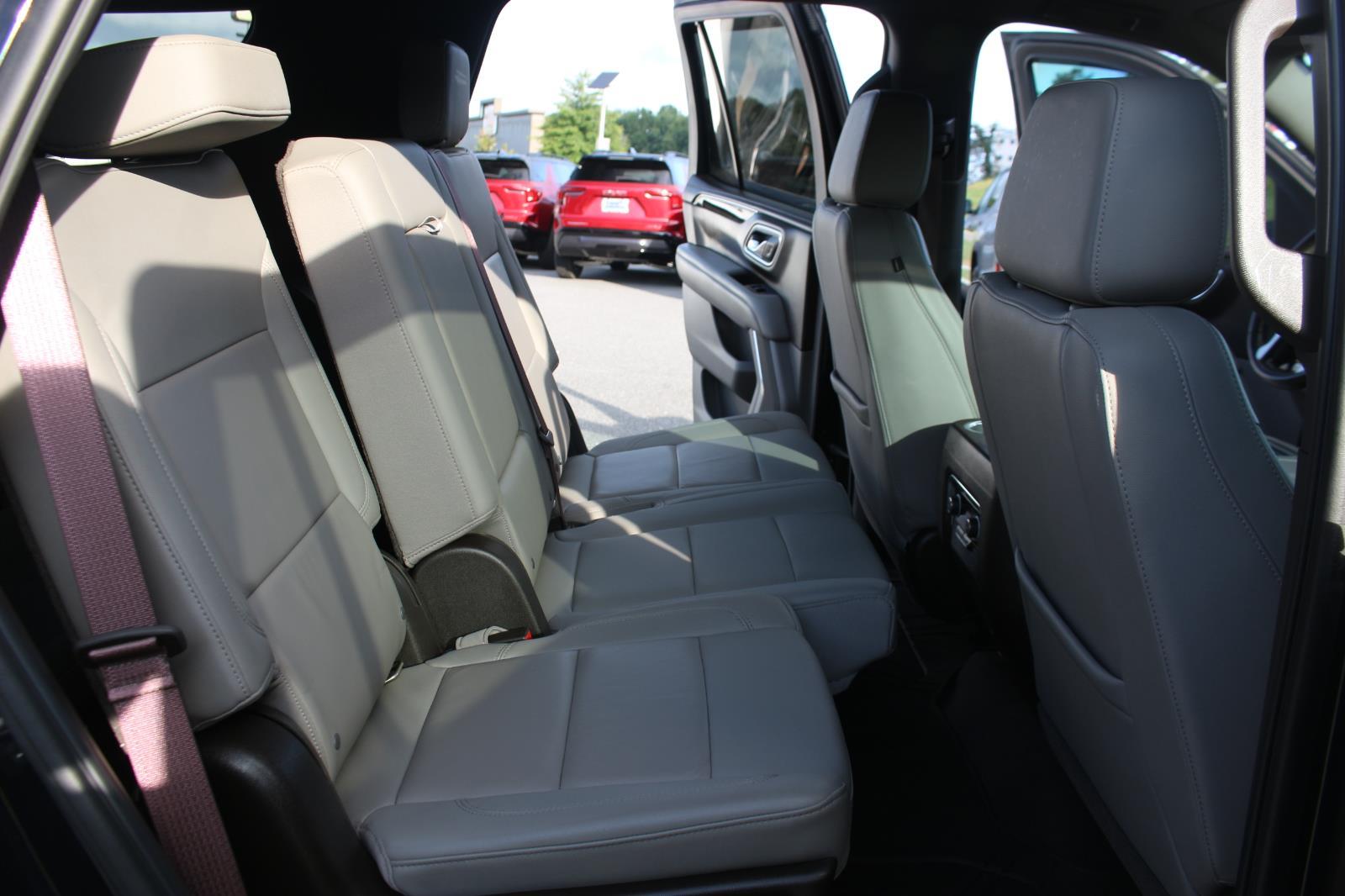 2021 Chevrolet Tahoe Z71 photo 34