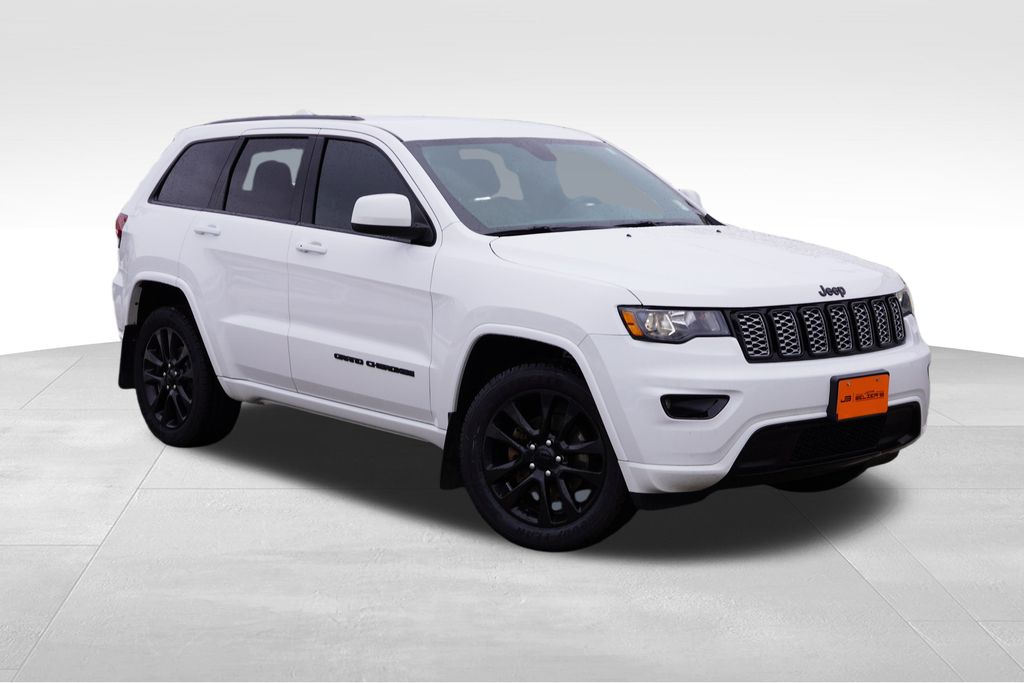 2019 Jeep Grand Cherokee Altitude's photo