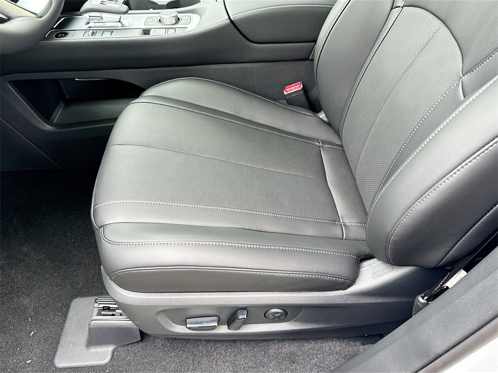 2026 Infiniti QX60 Luxe photo 18