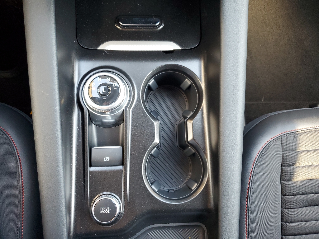 2025 Ford Explorer ST-Line photo 21
