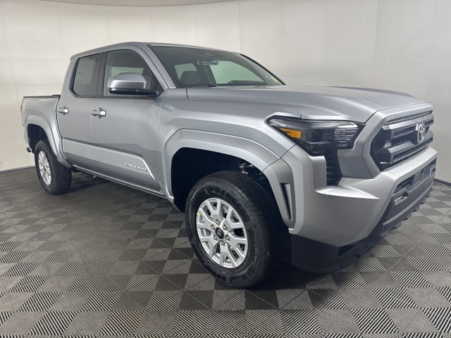 2025 Toyota Tacoma SR5's photo
