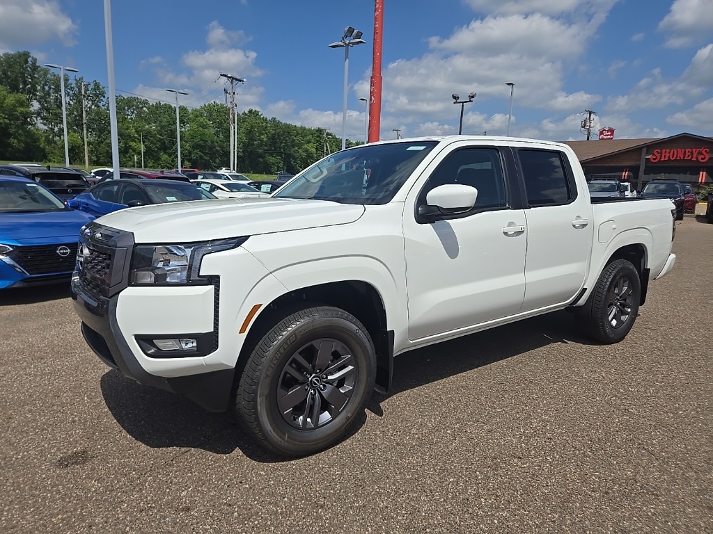 2025 Nissan Frontier Crew Cab SV photo 3
